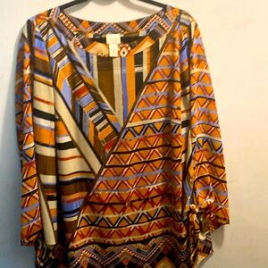 Top gently worn three-quarter sleeves with tie multi print